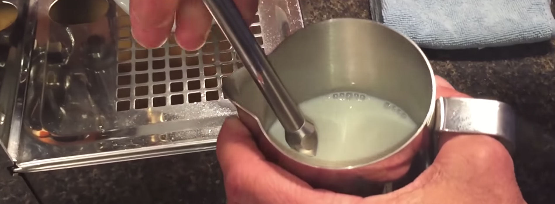 How To Steam Milk With Steam Wand 