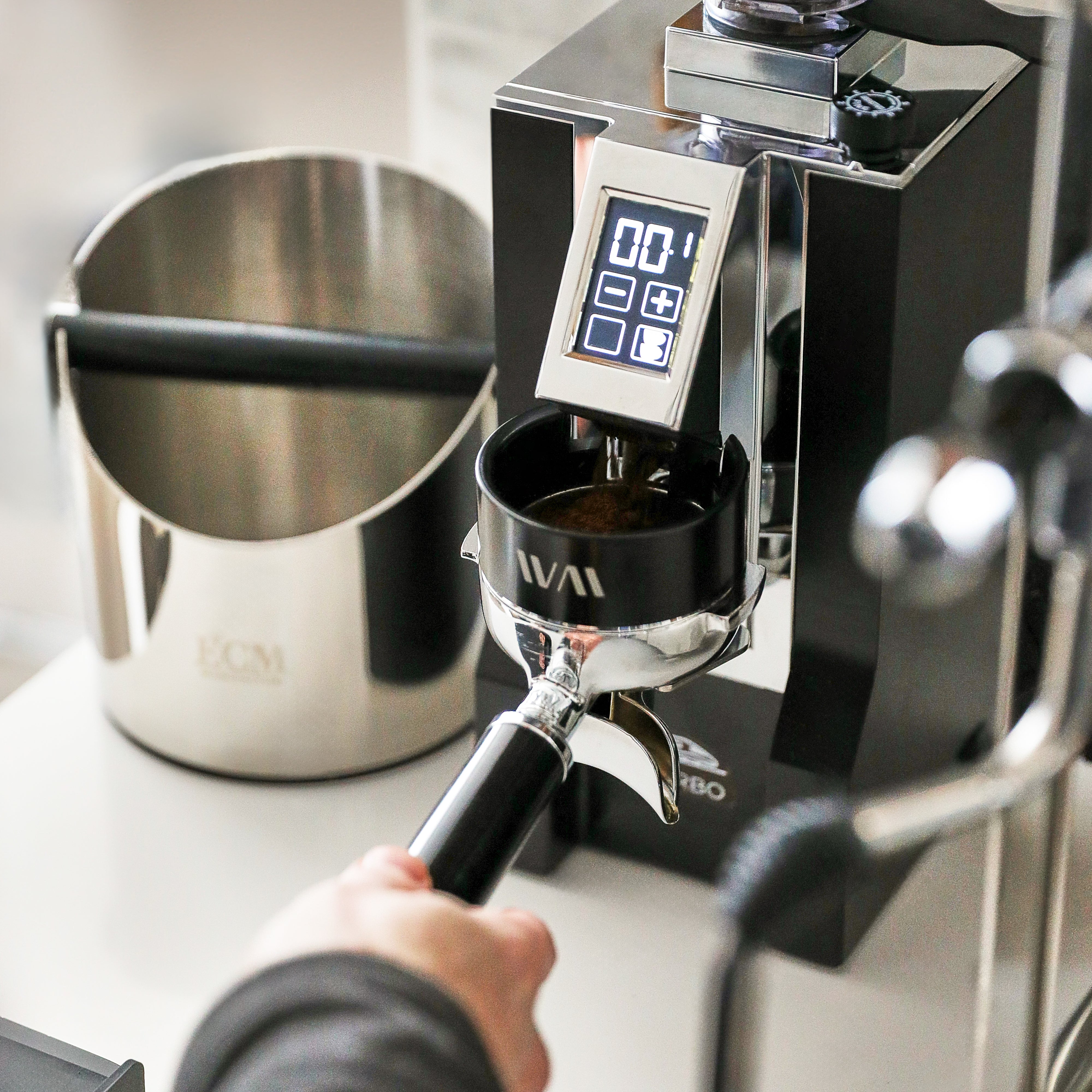 Eureka Mignon Turbo Espresso Grinder - Matte Black – Whole Latte Love